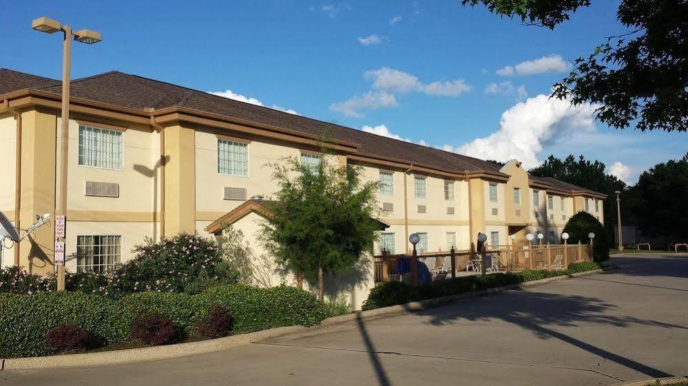 Baymont Inn And Suites Carthage Exterior photo